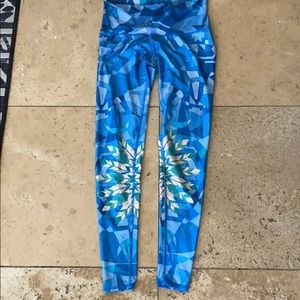 Teeki women’s yoga pants